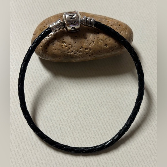 Black Pandora Leather Bracelet - Picture 1 of 6